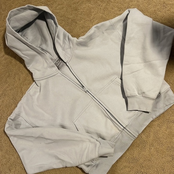 TNA boyfriebd hoodie from Aritzia.  Baby blue perfect condition. - Picture 3 of 6